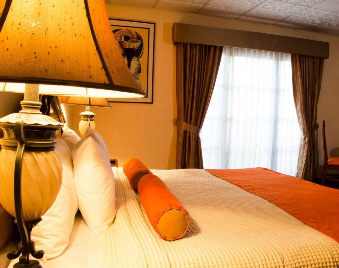 Royal Palace Hotel 3*