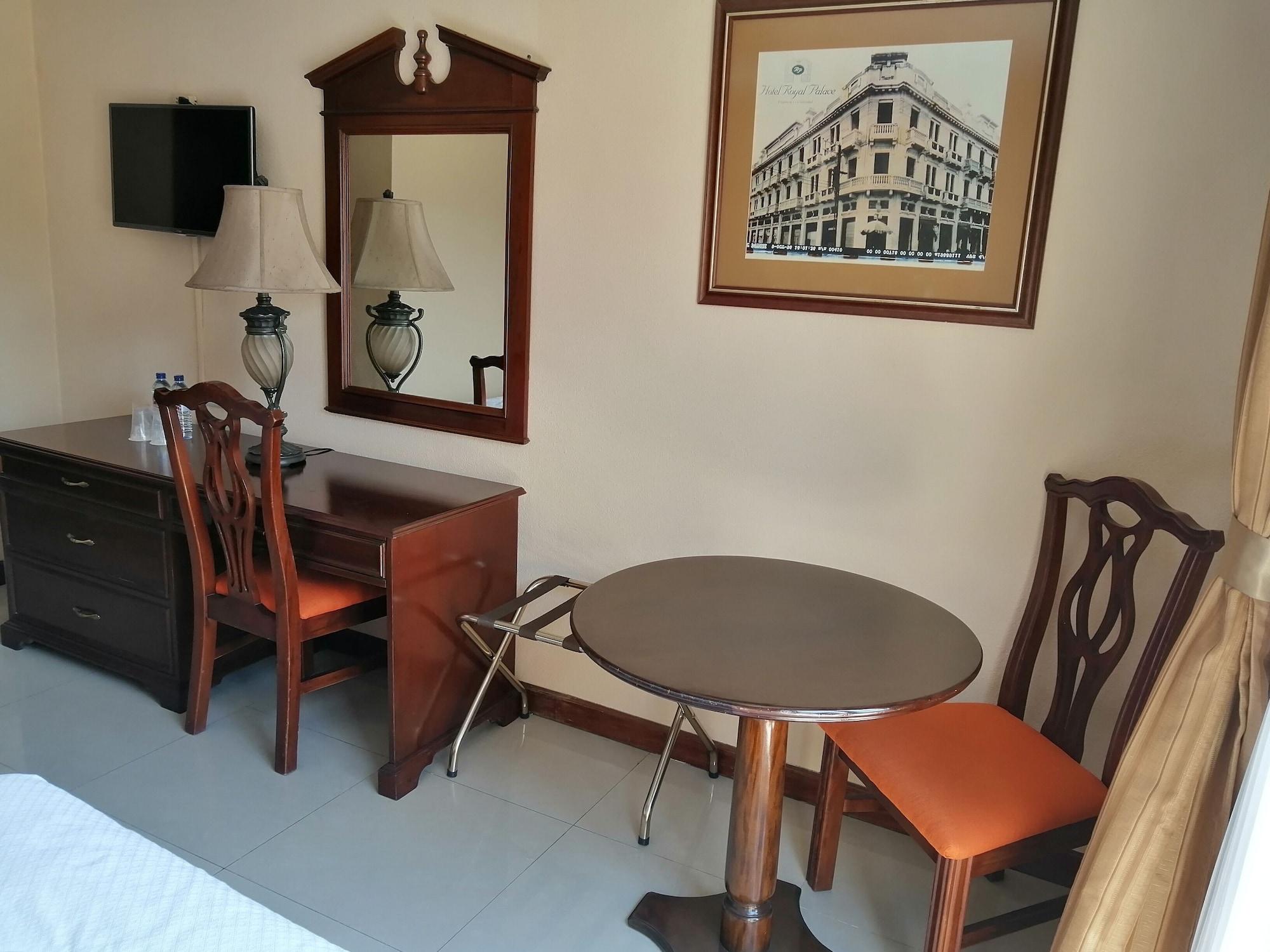 Royal Palace Hotel