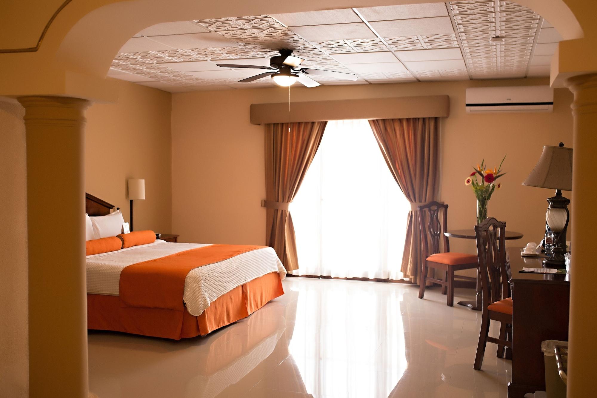 Royal Palace 3*
