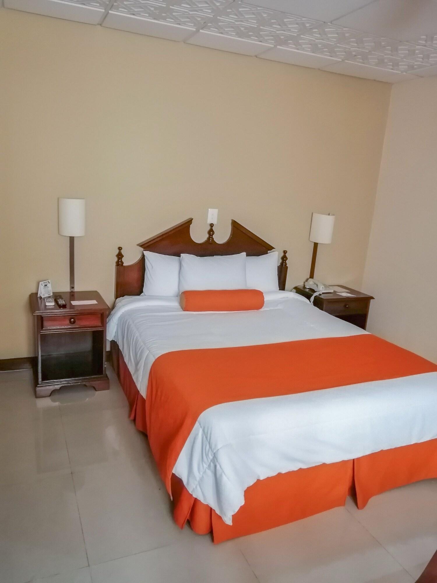 Royal Palace Hotel