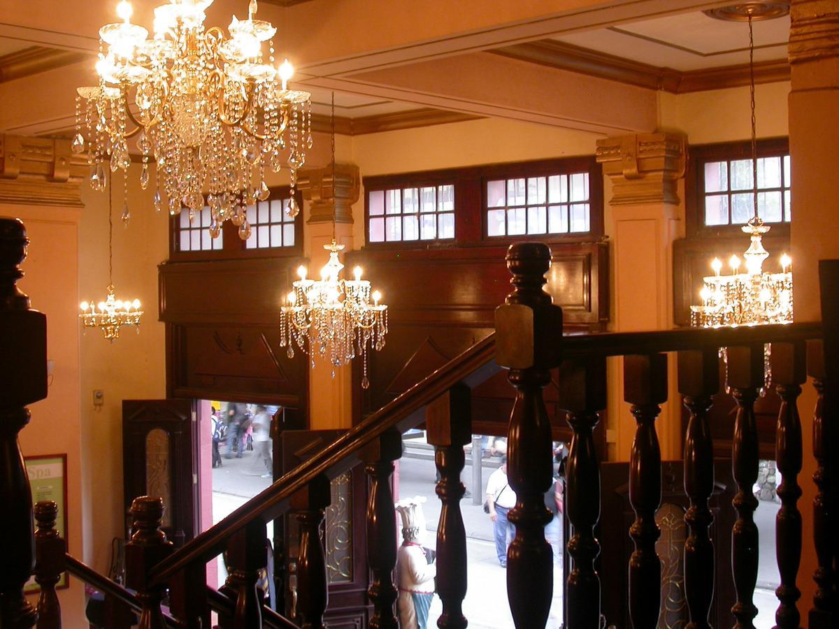 Royal Palace Hotel